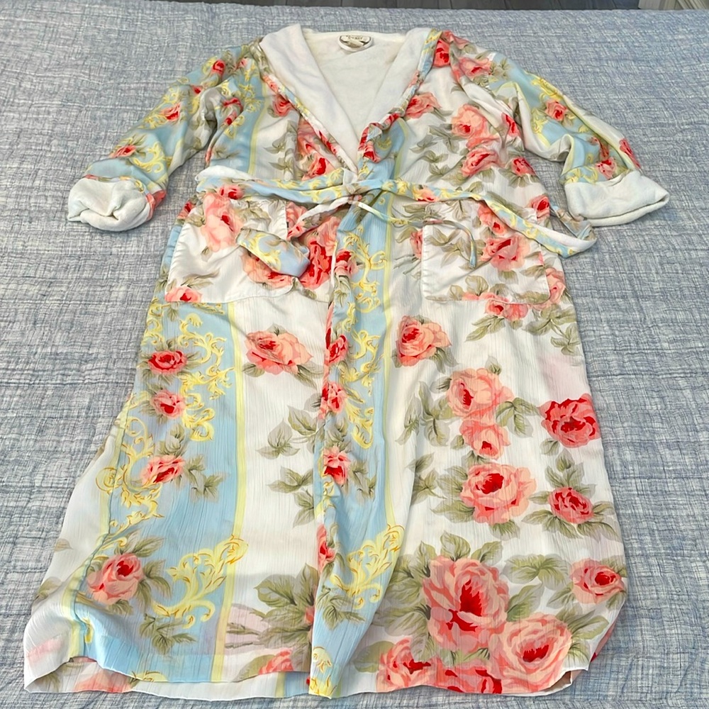 Vintage Victoria’s Secret Robe